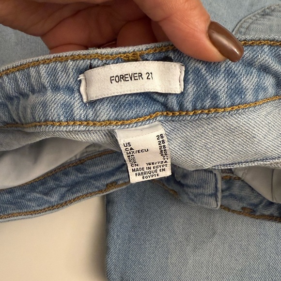 Forever 21 Light Blue Frayed Hem Flare Jeans Size 28 - Picture 6 of 6